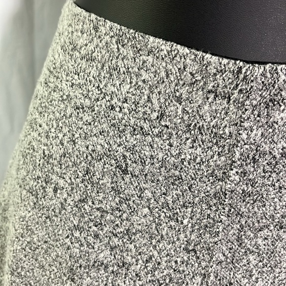 LOFT Gray Knit High Waisted A-Line Mini Skirt - Picture 6 of 16